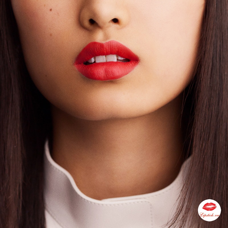 review-son-rouge-hermes-matte-lipstick-46-rouge-exotique